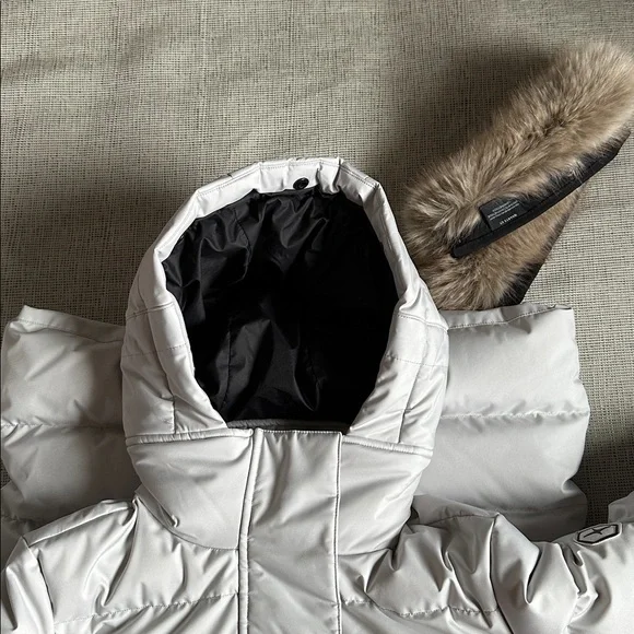 Quartz Co. Aris down jacket - Picture 6 of 15